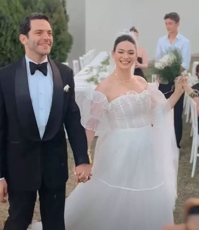 Düğün gününde bebek müjdesi vermişti! Beste Kökdemir'den gelen eleştirilere tepki - Resim: 2