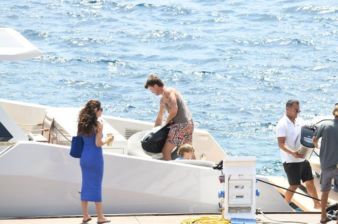 Kıvanç Tatlıtuğ kesenin ağzını açtı! 1,5 milyon Euro'luk yatıyla Yalıkavak'ta görüntülendi - Resim: 5