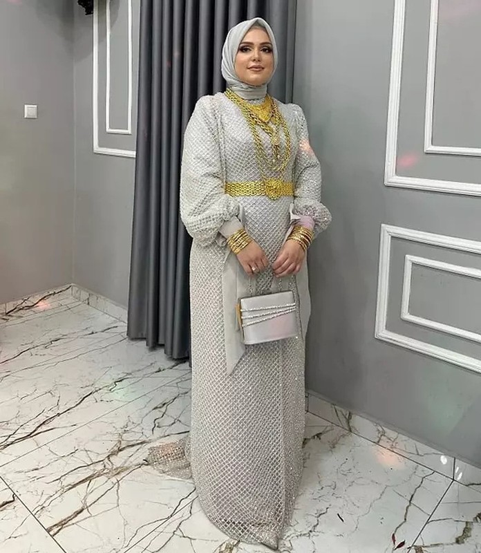 Milyonluk hediyeyi gören Dilan Polat dayanamadı! "İyi korkmuyorsun maşallah" yorumuyla gündem yarattı - Resim: 1