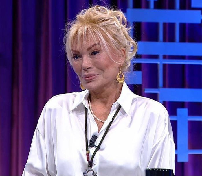 Akciğerinde kitle tespit edilmişti! Ünlü sanatçı Semiramis Pekkan'dan haber geldi - Resim: 6