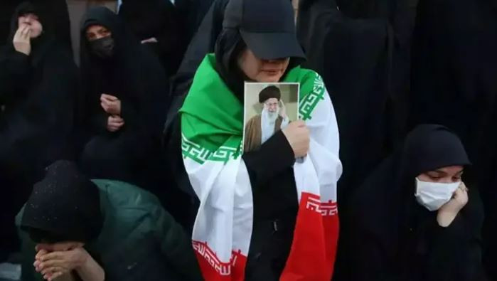 İran, Hamaney'e veda ediyor! 2 ülke ve 5 şehirde tören düzenlenecek - Resim : 4