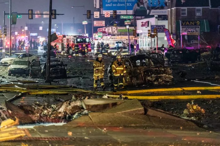 ABD'de ikinci uçak faciası! Yerleşim bölgesine düştü: Çok sayıda ölü var - Resim : 4