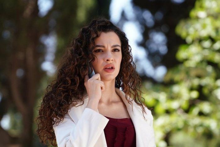 Bir Gece Masalı'nın Canfeza'sı Su Burcu Yazgı Coşkun'dan nefes kesen doğum günü kombini! Pozları beğeni yağmuruna tutuldu - Resim: 1
