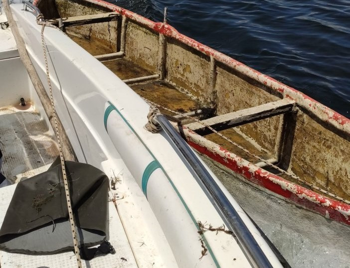 Beyşehir Gölü’nde kaçak avcılığın önüne geçiliyor. Sualtına gizlenmiş filika ele geçirildi - Resim : 1