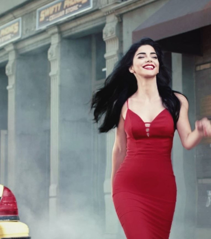 Merve Boluğur filtrenin dozunu fena kaçırdı! O hali olay oldu - Resim: 4