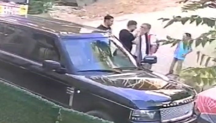 Çocuklarını okula götüren babaya tokat attı! Skandal görüntülere tepkiler çığ gibi büyüdü... Bakan Yerlikaya o haberi duyurdu - Resim : 3