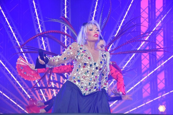 Süperstar Ajda Pekkan'dan olay itiraf! Seyircileri kahkahaya boğdu - Resim: 2