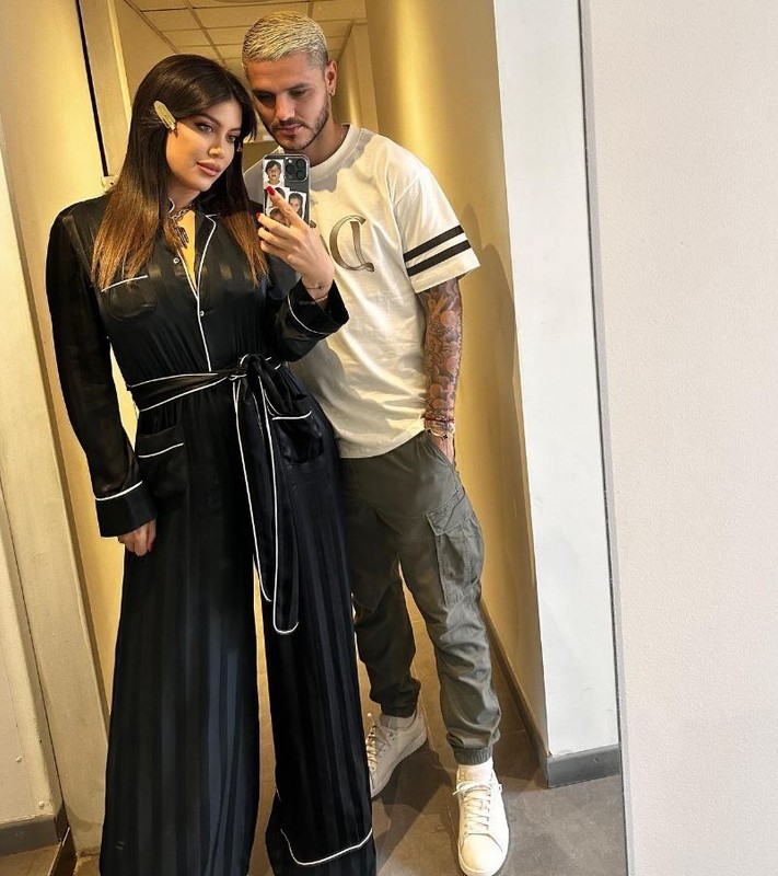 Aşklarına bir şans daha vermişlerdi!  Galatasaray’ın yıldız futbolcusu Mauro Icardi ile Wanda Nara'dan mutlu aile pozu geldi - Resim: 2