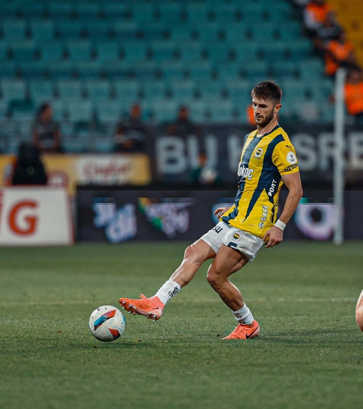 Jose Mourinho’nun 20 milyon euroluk yıldızı oynatmaması büyük olay oldu! Tedesco bile bu karara anlam veremedi! "Neden oynatmadı anlamış değilim" - Resim: 11