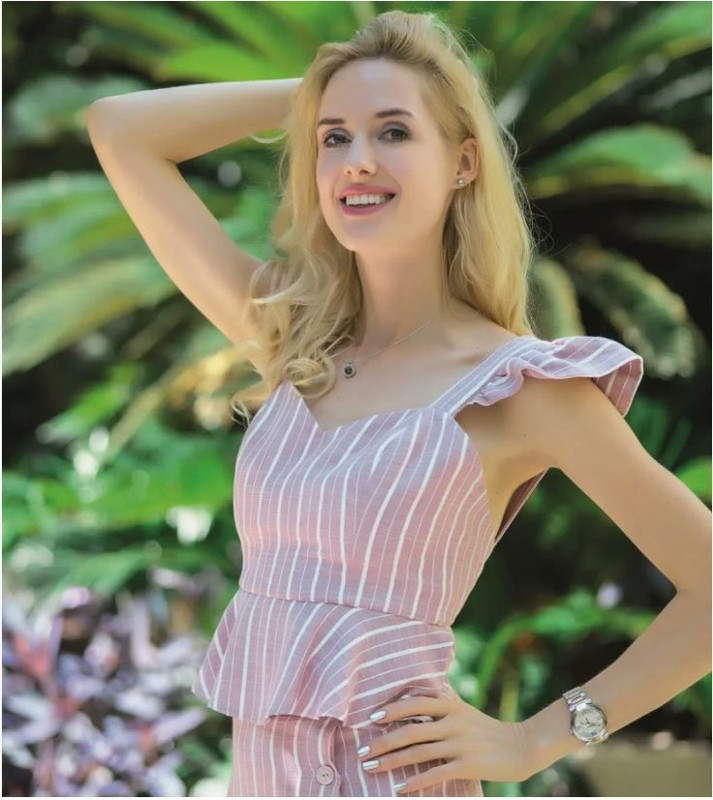 Ünlü oyuncu Wilma Elles kararını verdi! Hayalini kurduğu sektöre adım atıyor - Resim: 2