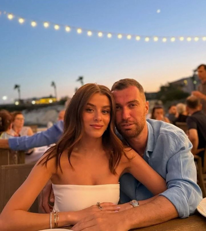 İlayda Alişan imaj değişikliğine gitti! Son halini görenler müstakbel kaynanası Seda Sayan'a benzetti - Resim: 2