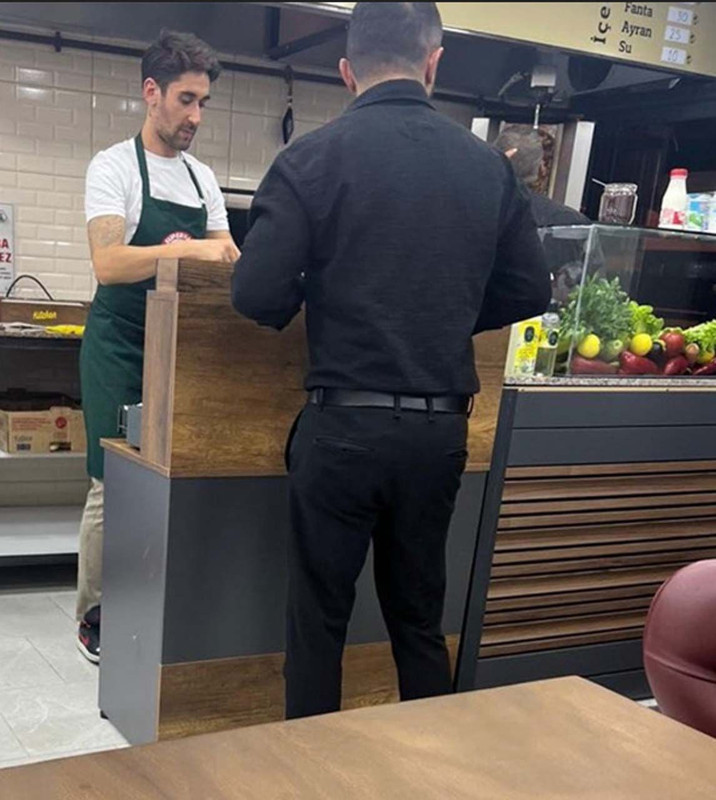 Beşiktaş'ın eski yıldızı 29 yaşında futbolu bıraktı! Herkes yeni mesleğini konuşuyor! "İyi ki böyle bir iş yapmışım" - Resim: 3