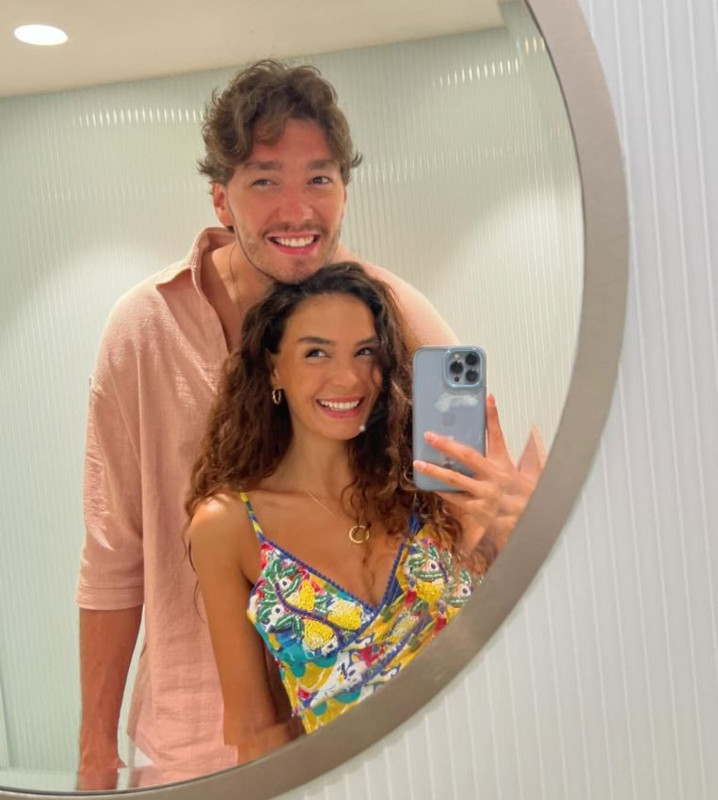 Ebru Şahin'den yürek hoplatan tatil paylaşımı! Bikinili pozlarıyla sosyal medyayı yaktı geçti - Resim: 2