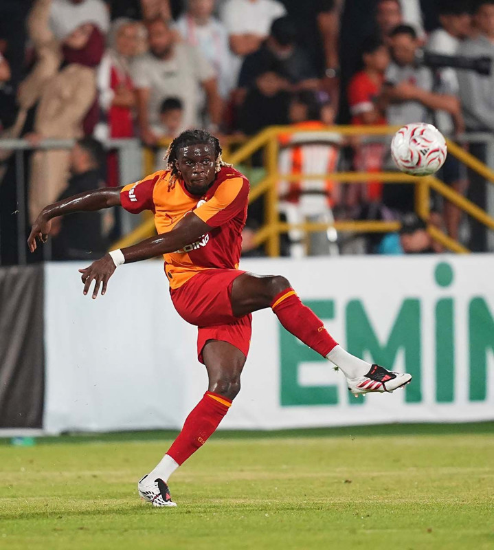 Performansı tartışma yaratmıştı! Galatasaray'dan yeni transfer Lesley Ugochukwu hakkında şok karar! - Resim: 3