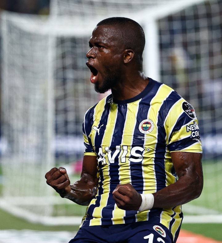 Teklif ortaya çıktı! Fenerbahçe'den Enner Valencia'ya: 'Gitme,kal' - Resim: 8