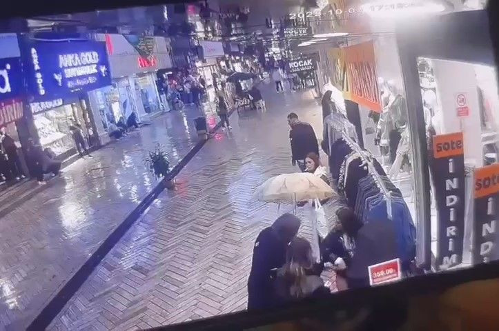 Kocaeli'de tepki çeken görüntü! Etek giyen üniversite öğrencisine saldırı: Kendini böyle savundu - Resim: 4