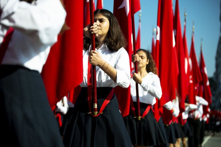 Ünlülerden 19 Mayıs paylaşımları! Sosyal medyada bayram coşkusu - Resim: 2