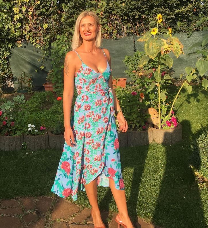 Aleyna Kalaycıoğlu, "Ablam değil annem" diyerek tanıtmıştı. Zuhal Kalaycıoğlu fit haliyle büyüledi - Resim: 3