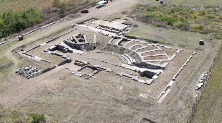 İtalya'da arkeologların 10 yıldan bu yana sürdürdüğü kazı bitti bitecek. Toprakta tarihi yeniden yazacak bir şey buldular - Resim: 4