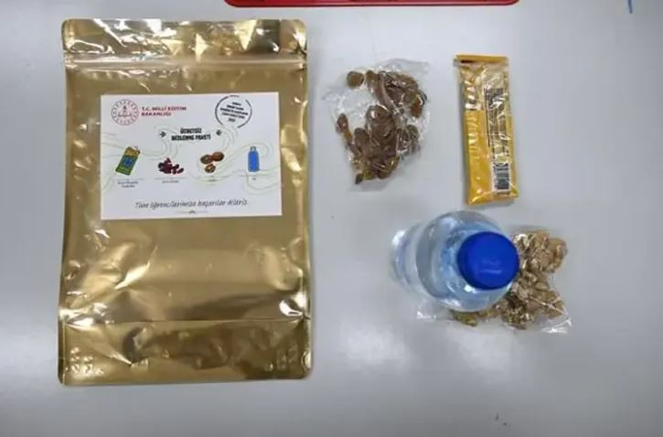 LGS heyecanı başladı! 1 milyonu aşkın öğrenci sınavda - Resim : 6