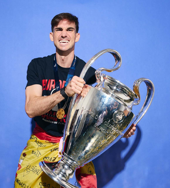 Galatasaray’dan yılın transfer bombası! 40 milyon euroluk dünya yıldızı Fenerbahçe yenilgisini unutturacak!  Taraftarlar havalimanına akın edecek - Resim: 22