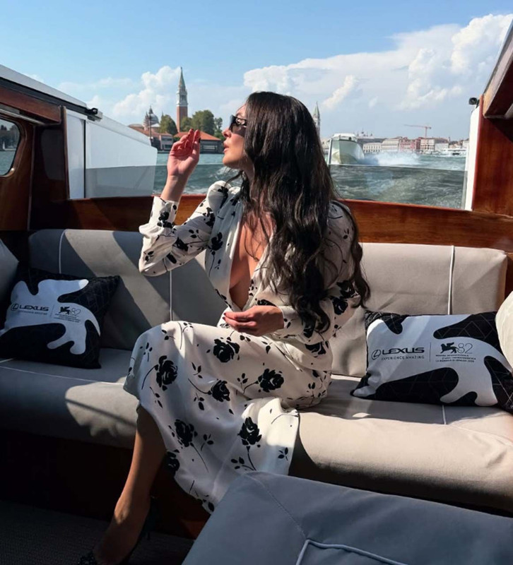 Venedik pozlarıyla sosyal medyayı sallamıştı! Güzel oyuncu Melis Sezen aşkın tarifini verdi - Resim: 2