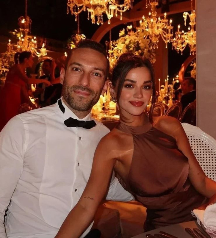 Kerem Bursin ile aşk yaşayan Selin Yağcıoğlu'ndan özlem paylaşımı! "Liseli âşıklar gibi olduk" - Resim: 6