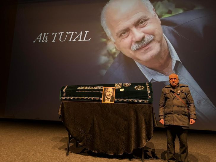 Usta oyuncu Ali Tutal'a acı veda! Son yolculuğuna uğurlandı - Resim: 4