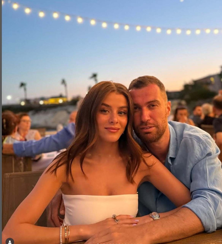 Hayranlarından tam not aldı! İlayda Alişan imaj değişikliğiyle büyüledi - Resim: 2