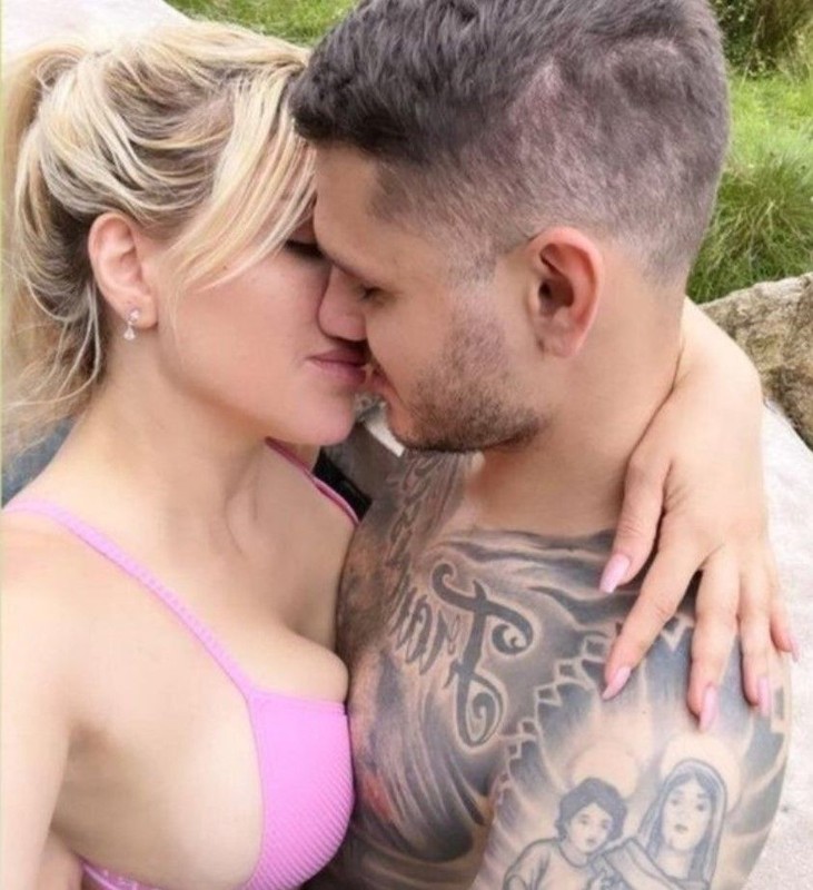 Galatasaraylı Icardi’nin eşi Wanda Nara’nın çırılçıplak pozu yıktı: “Yenge ne yapıyorsun?” yorumları yağdı - Resim: 3