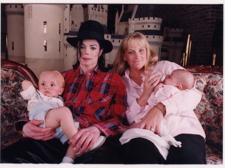 Michael Jackson'ın eski eşi Debbie Rowe yıllar sonra ortaya çıktı! Değişimini görenler şaştı kaldı - Resim: 4