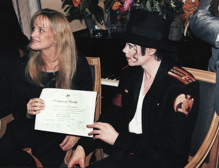 Michael Jackson'ın eski eşi Debbie Rowe yıllar sonra ortaya çıktı! Değişimini görenler şaştı kaldı - Resim: 3