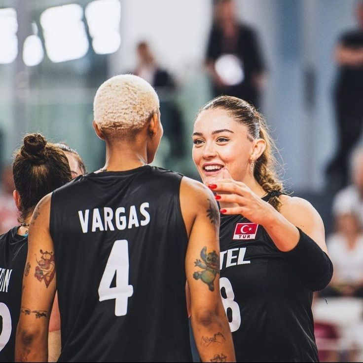 Filenin Sultanları arasında kriz! Melissa Vargas ile Zehra Güneş dostluğu bitti mi? O detay ele verdi - Resim: 8