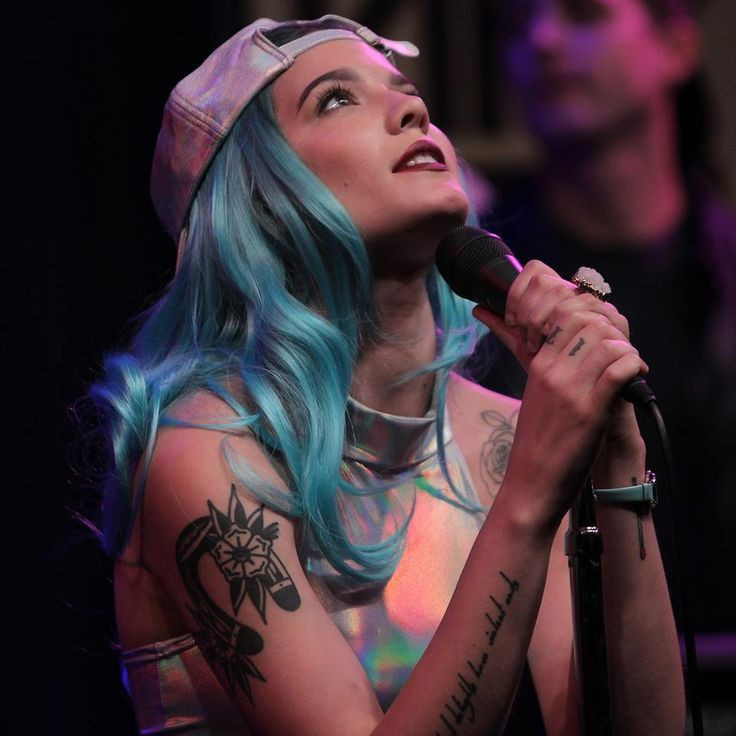 Ünlü şarkıcıdan kötü haber! Konser sonrası hastaneye kaldırıldı - Resim: 1