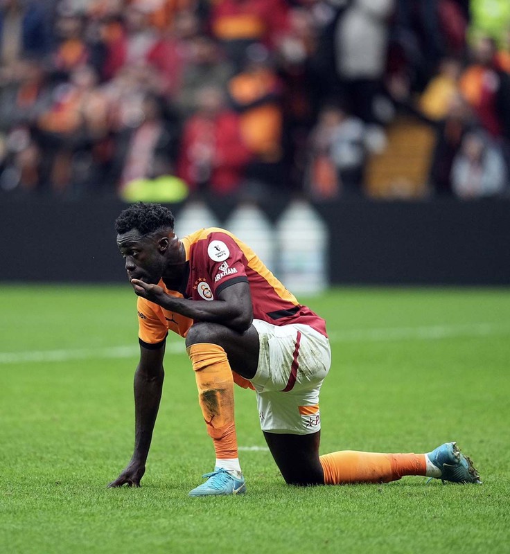 Galatasaray transferinden 30-35 milyon euro bekliyor! Yıldız futbolcu için karar verildi! - Resim: 6