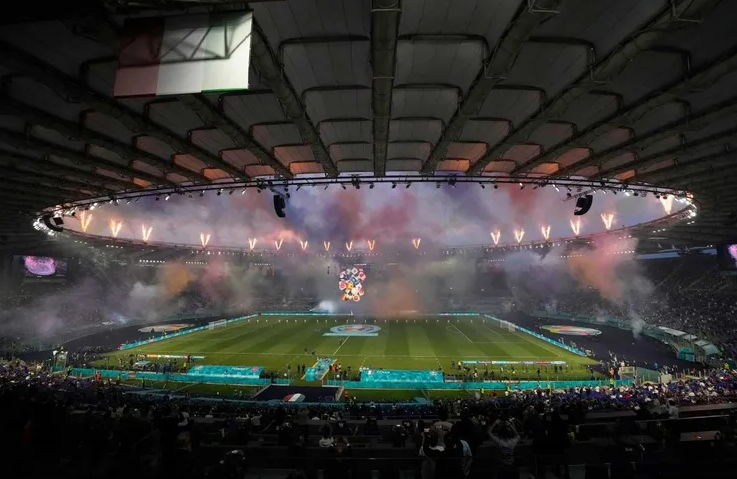 Futbol tarihinin en ünlü 30 stadyumu açıklandı! Türkiye'den ise o stat listeye girmeyi başardı - Resim: 20