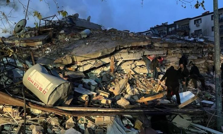 O bölgede korkutan deprem! 6.2 ile sallandılar - Resim: 5