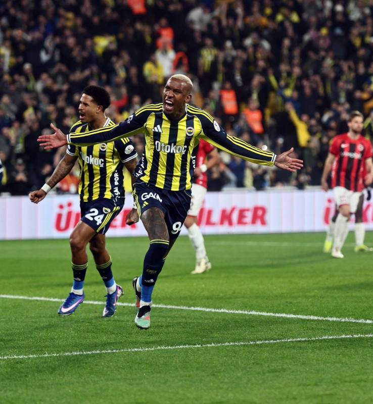 Fenerbahçe'de şampiyonluk yolunda büyük fedakarlık! Yıldız futbolcudan bomba Galatasaray derbisi sözleri - Resim: 5
