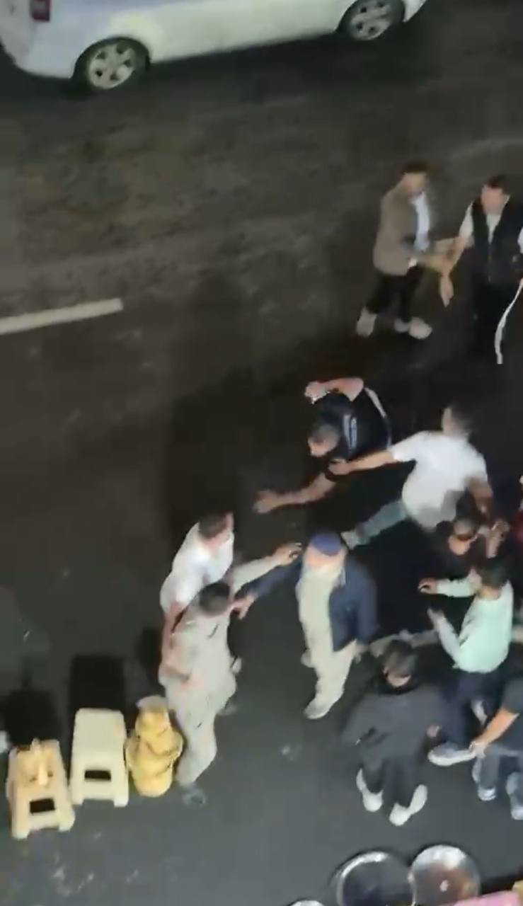 Gaziosmanpaşa'da zabıta ile esnaf birbirine girdi! - Resim : 2