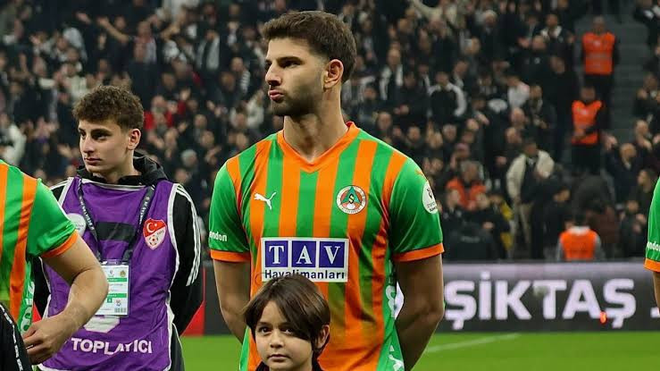 Fenerbahçe'de bir transfer daha bitti! Greenwood'tan sonra hayırlı olsun - Resim : 1