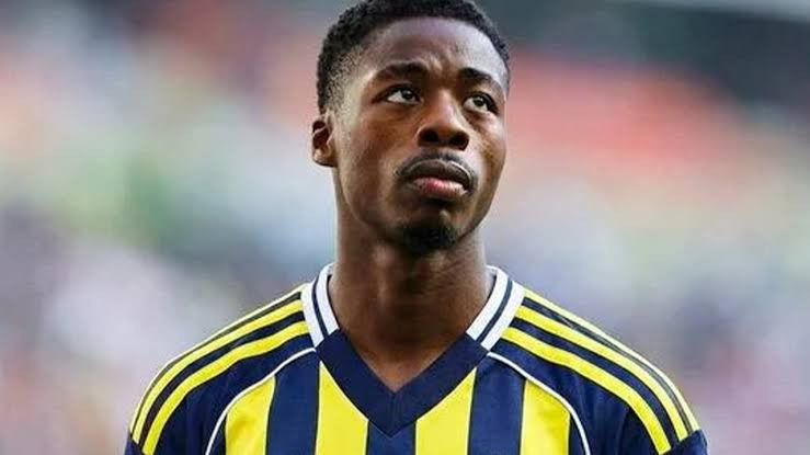 Fenerbahçe yıldız oyuncuyu gözden çıkardı! Ne Kante ne de Talisca değil - Resim : 1