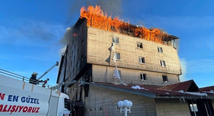 Kartalkaya’daki otelin restoranına 19 gün önce ‘uygunluk’ raporu verilmiş! - Resim: 2