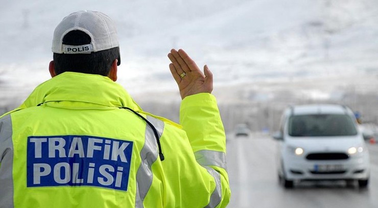 Trafikte bunları yapan yanacak: Hapis cezası, ehliyet el koyma, para cezası kapıda! - Resim: 7