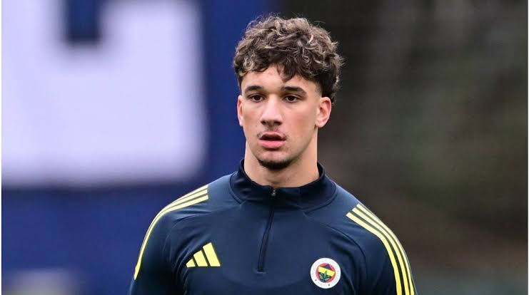 Fenerbahçe formasını en son 85 gün önce giydi! İsmail Kartal'dan 1 kez daha şans - Resim : 1