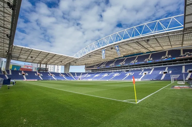 Futbol tarihinin en ünlü 30 stadyumu açıklandı! Türkiye'den ise o stat listeye girmeyi başardı - Resim: 2