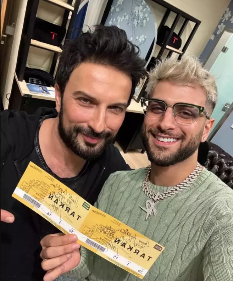 Kendisine destek olmaya giden Reynmen'e Tarkan'dan sevgi dolu sözler! "Çok vefalı, hayırlı bir arkadaş, bir kardeş o!" - Resim : 3
