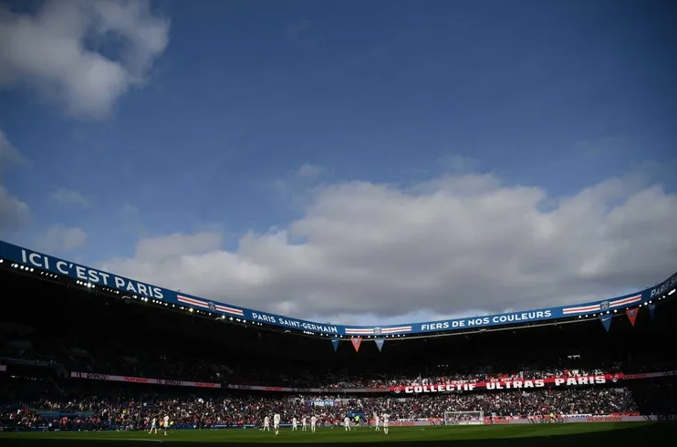 Futbol tarihinin en ünlü 30 stadyumu açıklandı! Türkiye'den ise o stat listeye girmeyi başardı - Resim: 16