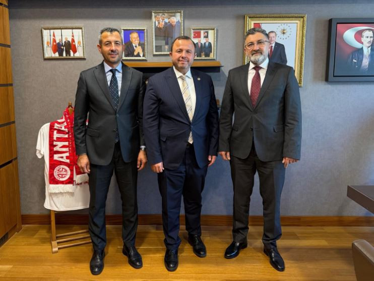 Serik Belediye başkanı Kumbul CHP'den istifa etti! CHP&rsquo;li başkan AK Parti&rsquo;ye mi ge&ccedil;iyor? - Resim : 1