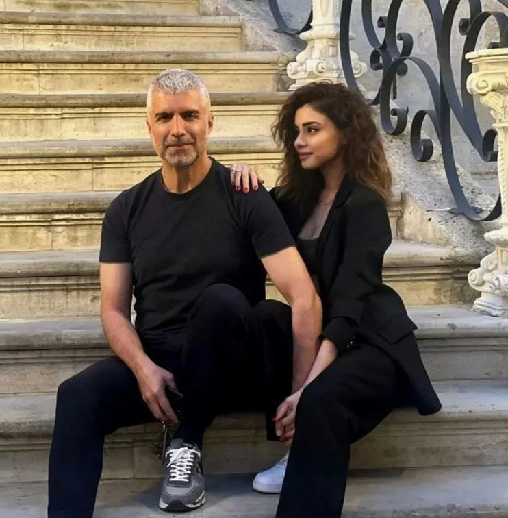 Kalp krizi geçirmişti. Özcan Deniz'le ilgili hayranlarına bir kötü haber daha - Resim : 1