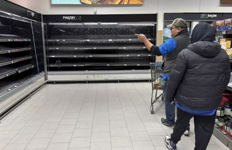 ABD kabusu yaşıyor! 20 eyalette acil durum ilan edildi! Hükümetten 'Stok yapın' çağrısı - Resim : 1